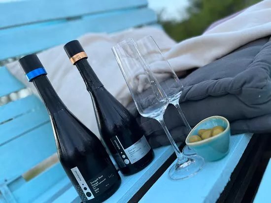 Kern Sparkart Champagne Terrace