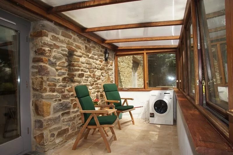 Beautiful Converted Barn - close to Newgale Beach & Pembrokeshire Coast