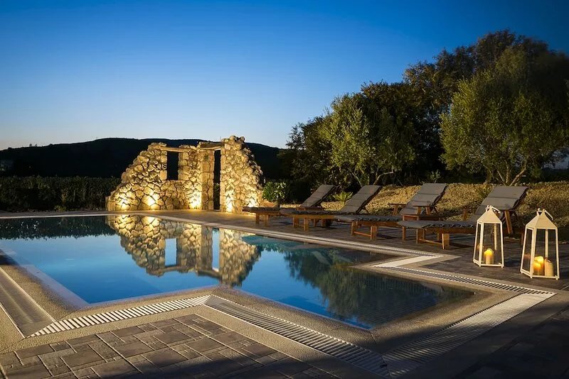 Villa Athinais - Relax in nature, private swimming pool, barbeque