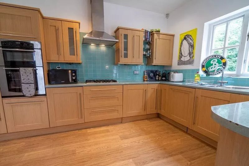 Pass the Keys | Cozy 3-Bed Home with Garden Perfect for Relaxing Getaways