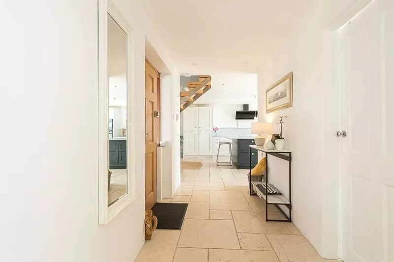 Stunning beachfront property - sea views every room & access to expansive beach