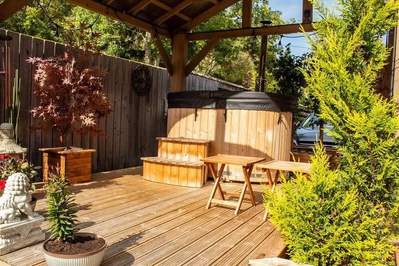 Woodhaus -  with hot tub and sauna in Aviemore