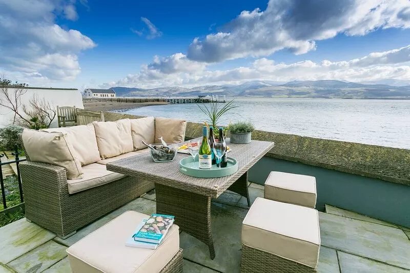 Craig Hyfryd -  a coastal that sleeps 12 guests  in 6 bedrooms