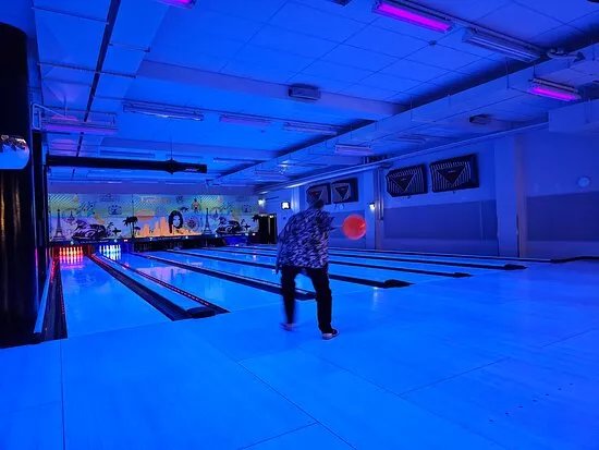 Fun Bowling & Bar