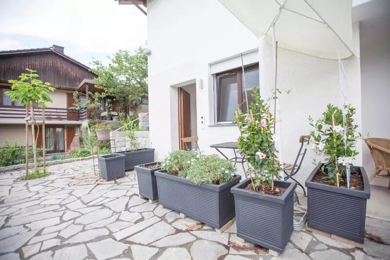Monte Castello holiday studio