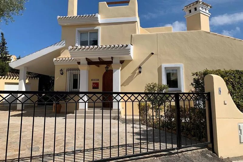 Family 3 Bed Villa & Private (Heated) Pool - Centre Of La Manga Club