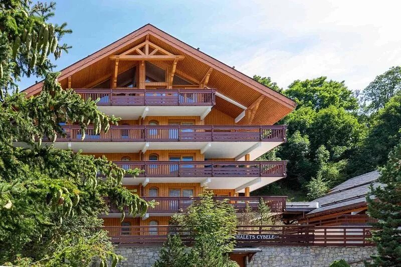 Cybeles 8 nice refurbished apartment 450m from the ski pistes