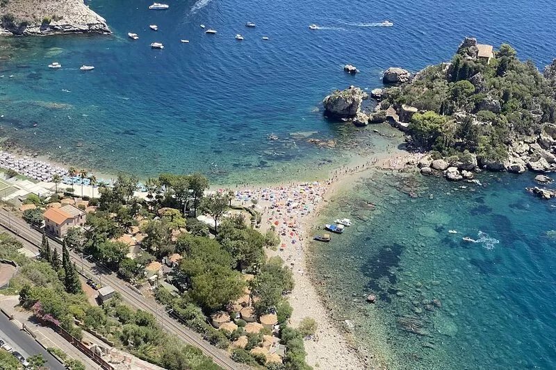 Sicily apartment between Etna and the sea 30 minutes from Taormina