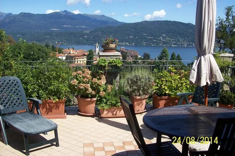 Wonderful terrace overlooking Lake, 3 km from Stresa CIN IT103008C24F9AEI35