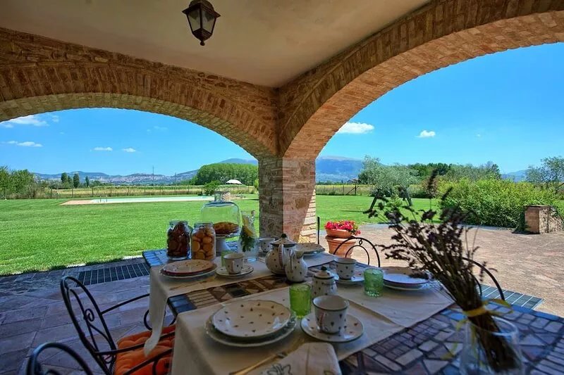 Villa Assisi - Holiday Villa Rental with swimming pool in Assisi, Umbria