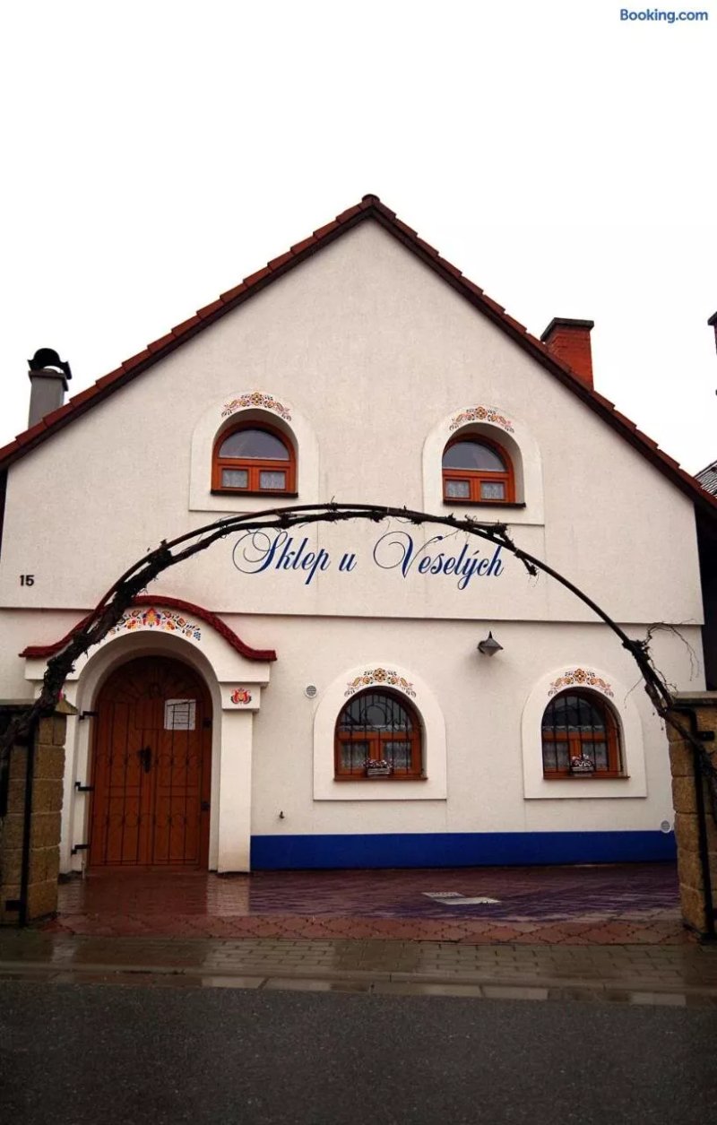 Sklep u Veselych