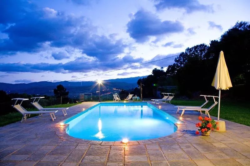 Villa Elisabetta close  to Florence, private pool, park fenced