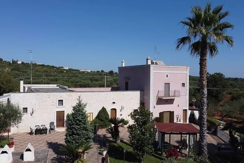 Villa in Monopoli for 12 guests in six bedroom