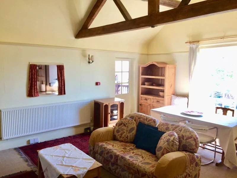 Beautifully restored studio flat in a Georgian house in the heart of Ludlow.