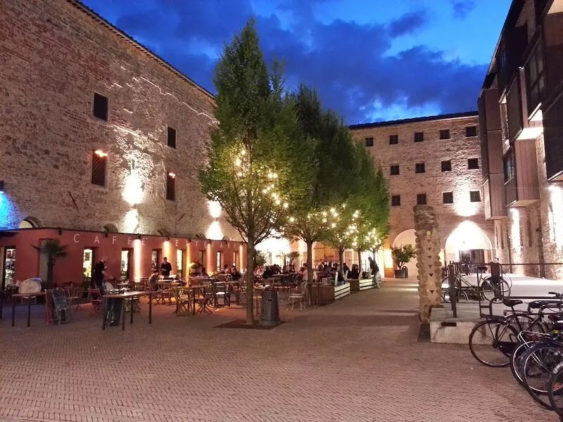 Le Rose di Leonardo - Historical apartment- 2bedrooms, A/C, WI-FI, washer