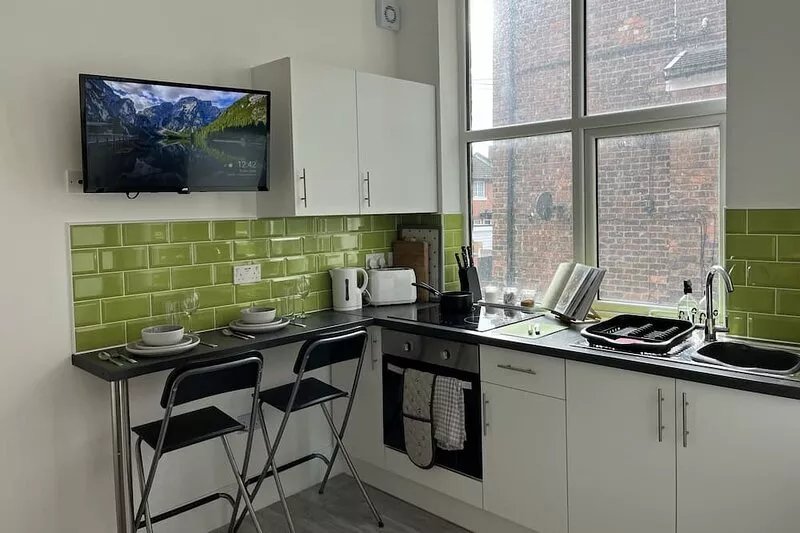 Modern 1 bed studio for comfy stay in Preston