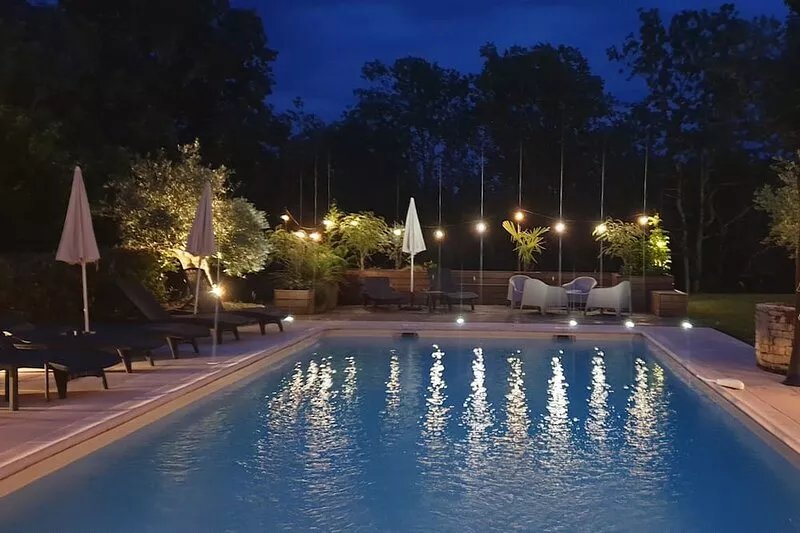 Beautiful, newly renovated house, with private heated pool and fenced garden.