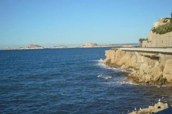 La corniche