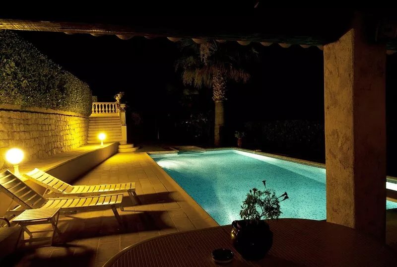 Studio Apartment In Opio, Cote d'Azur, south of France,  free wifi