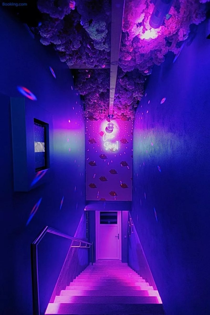 Stundenhotel Lustra