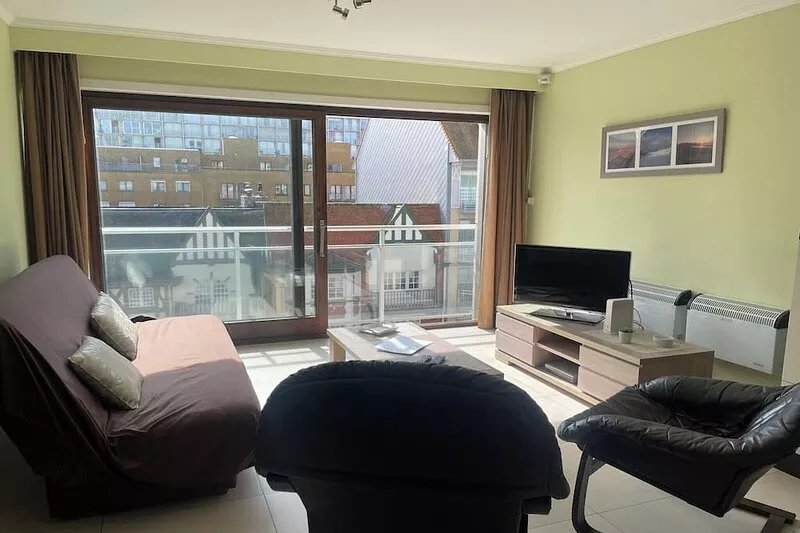 Apartment in Nieuwpoort with sea views