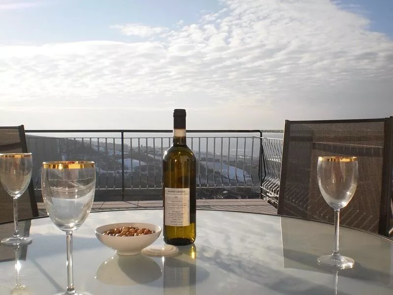 Charmingly restored apartment in Langhe-Roero. Stunning views!