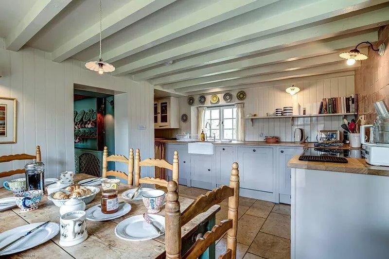 Church End Cottage | Cotswolds Holiday Let | 3 Beds & Sleeps 6