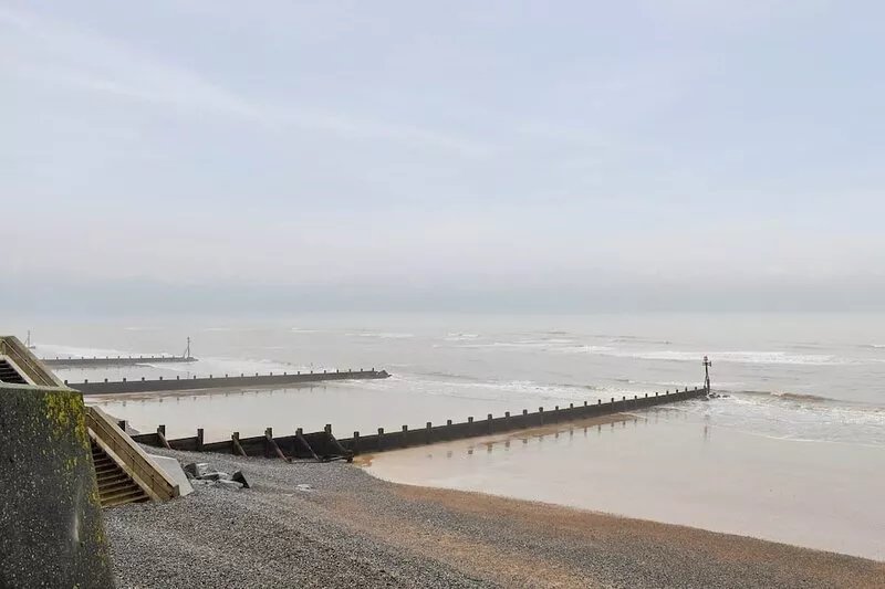 With sea views and three bathrooms, this property is perfect for families and