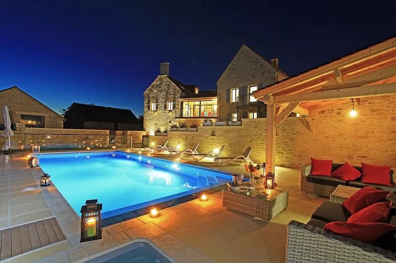Charming house with private pool near Sarlat in beautiful grounds
