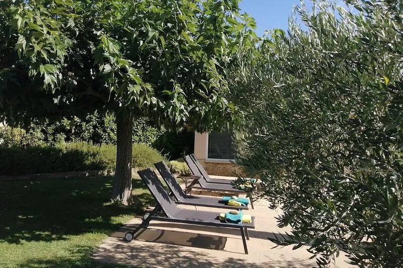 Mas with swimming pool in countryside, meticulous decoration, very comfortable
