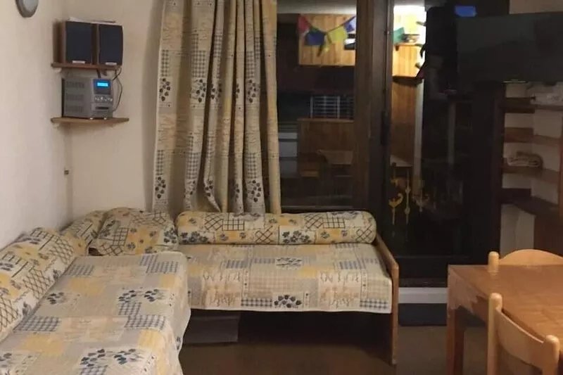 Apartment - Val Thorens - 6 people-at the foot of the slopes, in the center of
