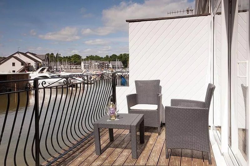 Modern Waterfront Boathouse With Beautiful Balcony On Windermere Marina