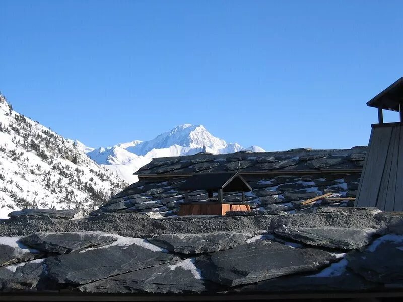 3 BEDROOM 4* SKI IN/SKI OUT APARTMENT LES ARCS 1950 LE HAMEAU DU GLACIER