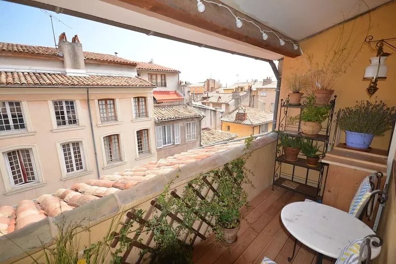 Duplex Historic City Center /Rooftop view balcony /air conditioning/free wifi