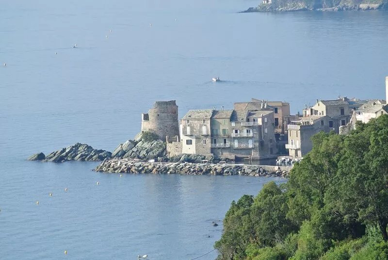 Lots of charm and comfort for this stone barn Corsica
