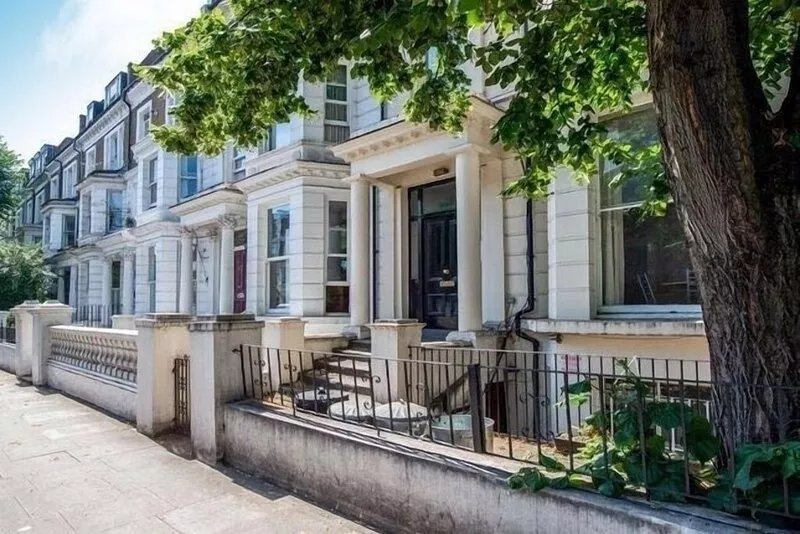 Modern Apartment in West Kensington London