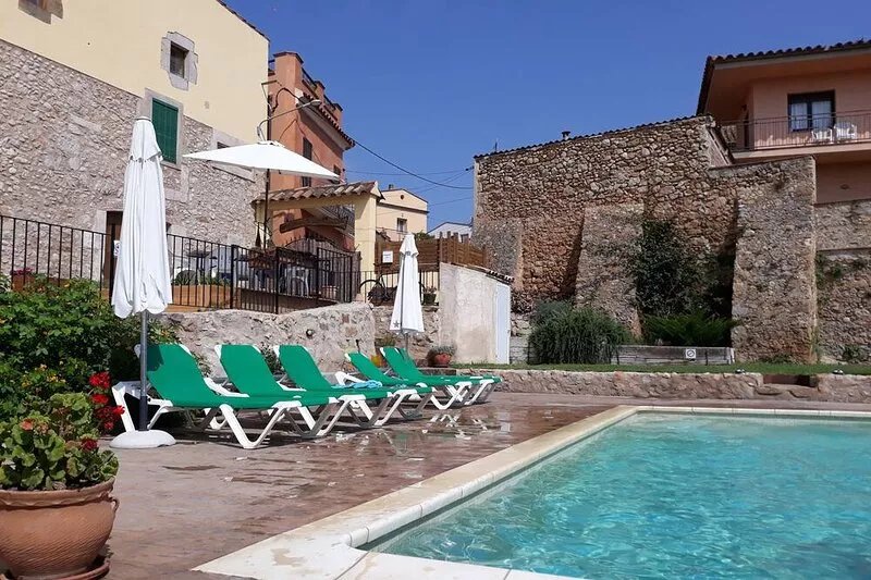 Self catering Turisme Rural Cal Pastor d'Albons for 6 people