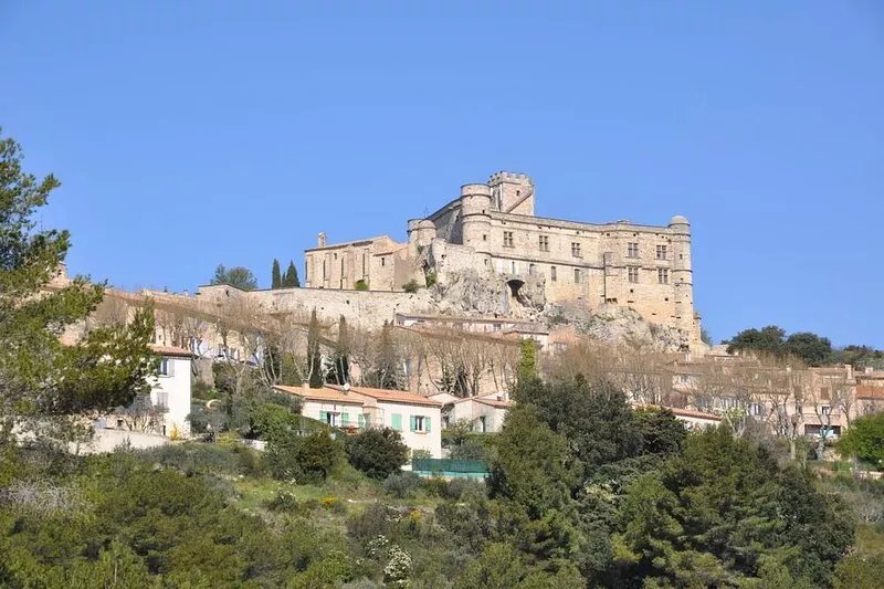 Vibrant Villa in Malaucène with Private Garden