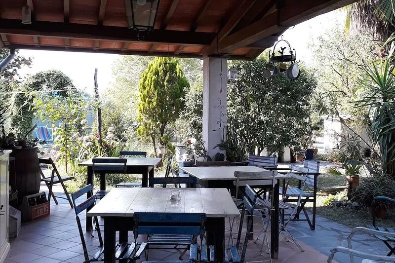 Alpi Apuane:colored flat in ancient farmhouse 4km from the sea and near the Alps