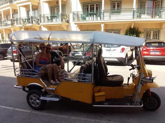 Almerinda tuk tuk