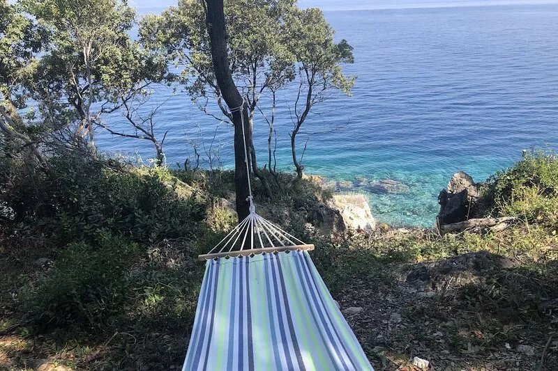 One bedroom apartment near beach Kozarica, Mljet (A-4950-d)