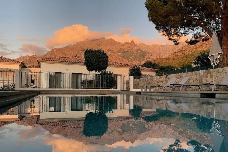 Villa near Calvi, heart of Calenzana air-conditioned garden swimming pool sea
