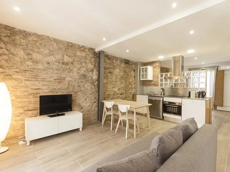 NICE LOFT IN THE CENTER OF TOSSA