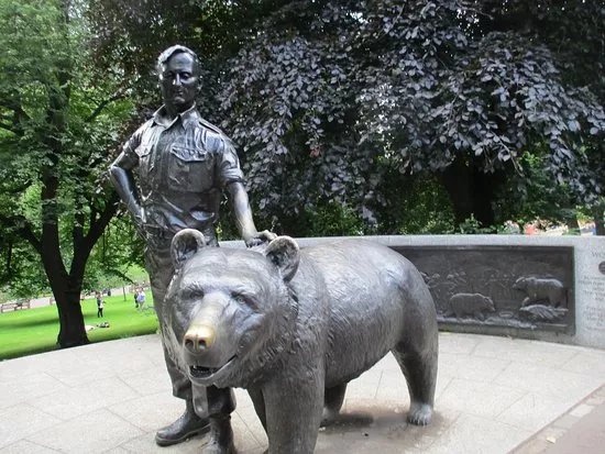 Wojtek "the Soldier Bear" Statue