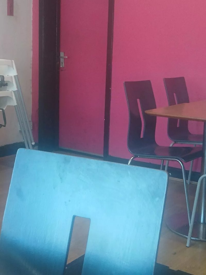 Hungry Pigs Cafe