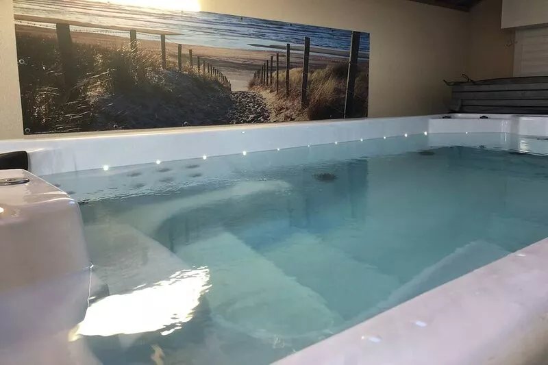 Villa Dune & Spa 8 people, 50 m sea, indoor swimming jacuzzy