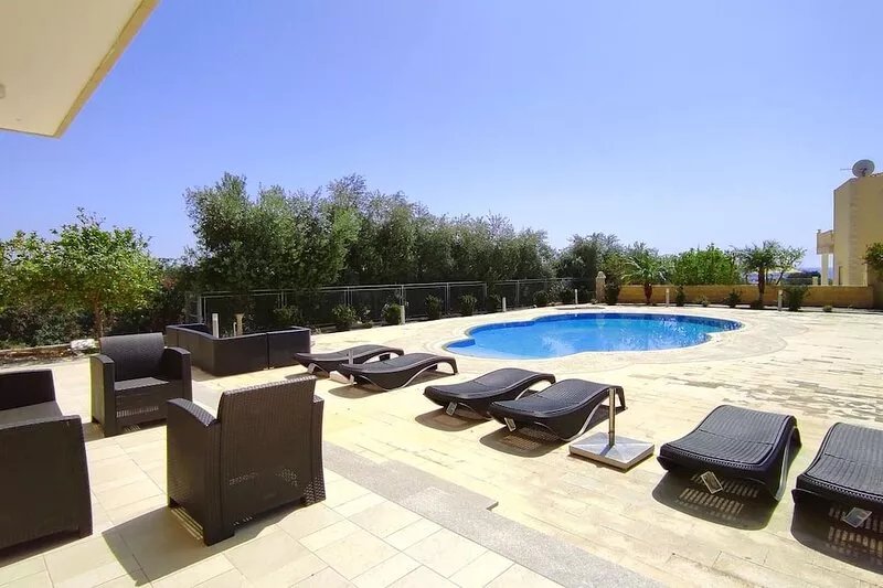 Comfort villa in a quite location with stunning sea views!