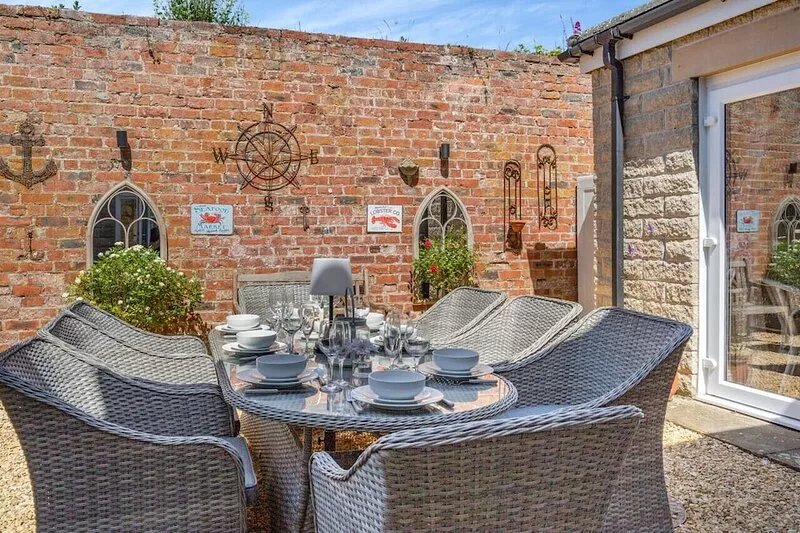 Coble Cottage - Four Bedroom House, Sleeps 6