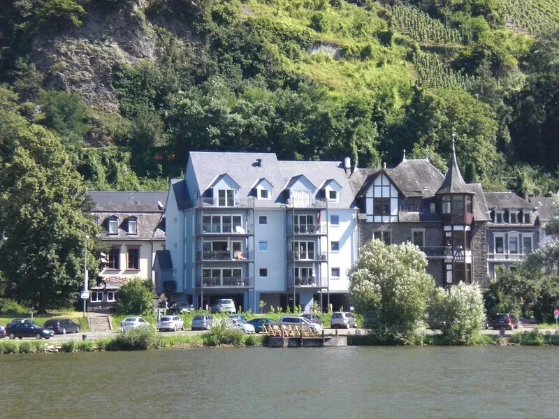 'Am Bernkasteler Moselufer', vacation apartment next to the river Mosel