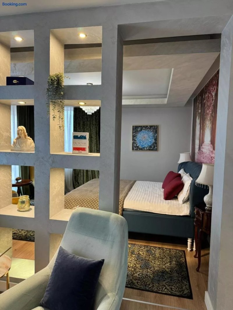 Phoenicia Apartments - Baneasa